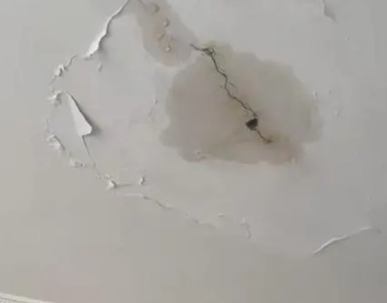 余杭阳台漏水维修公司分享下屋面防水工程质量问题原因分析
